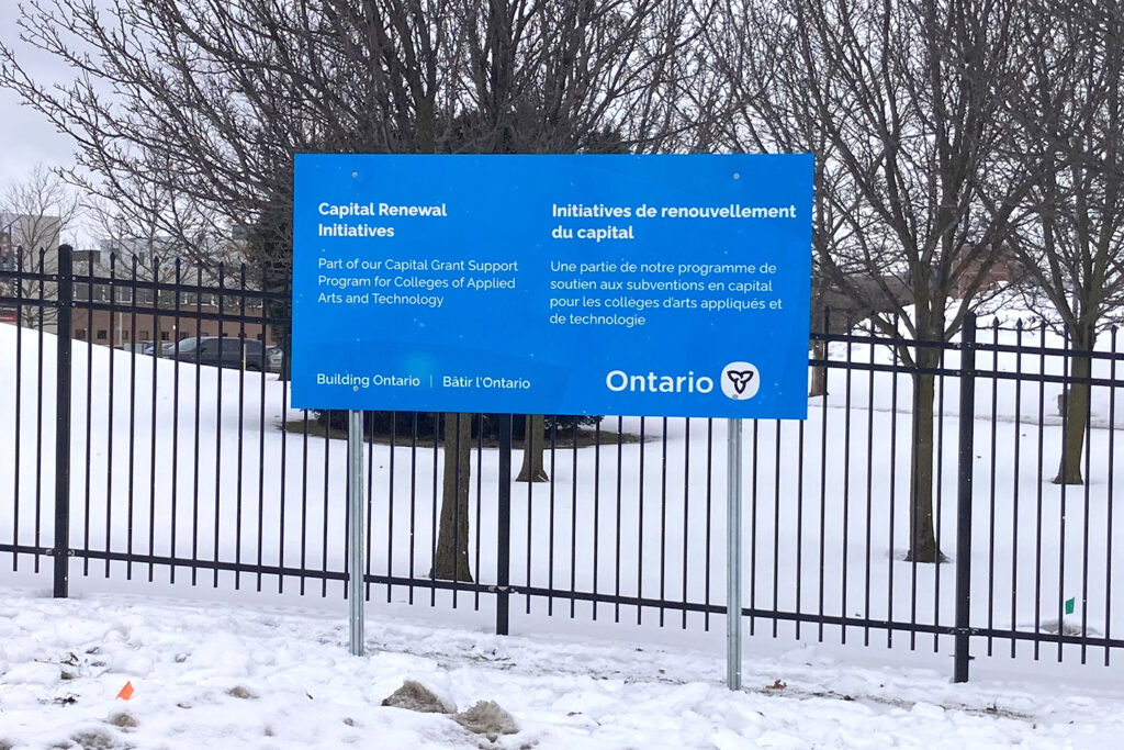 ontario-outdoor-sign